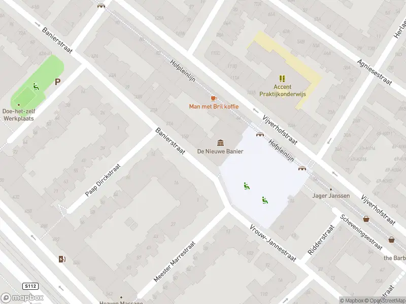 Ambulance met grote spoed naar de Banierstraat in Rotterdam