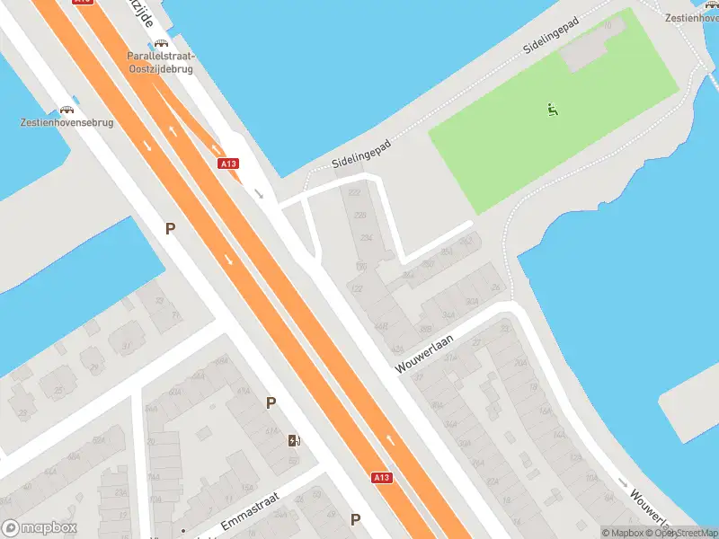 Ambulance met grote spoed naar de Sidelingeplein in Rotterdam