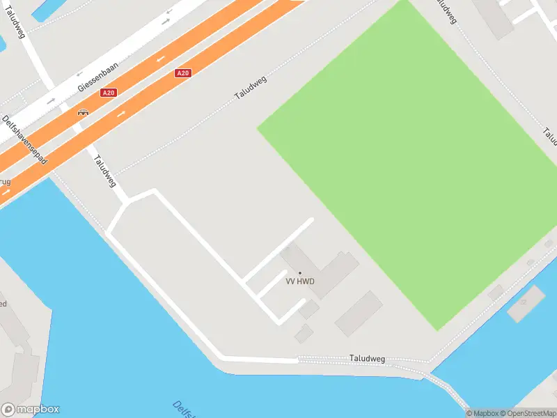Ambulance met grote spoed naar de Taludweg in Rotterdam