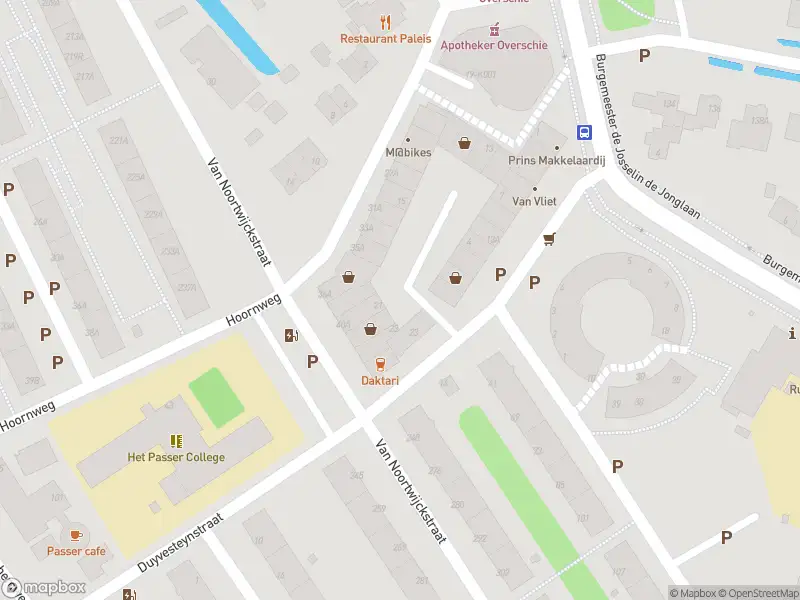 Ambulance met gepaste spoed naar de Duyvesteynstraat in Rotterdam