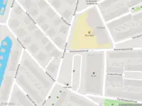 Ambulance met gepaste spoed naar de Boomgaardlaan in Amsterdam