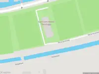 Ambulance met gepaste spoed naar de Bok de Korverweg in Rotterdam