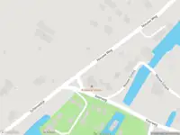 Brandweer met gepaste spoed naar de Nieuwe Weg in Alphen vanwege afgaan automatisch brandalarm