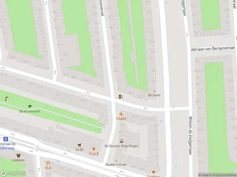 Traumahelikopter met grote spoed naar de Reinier Claeszenstraat in Amsterdam