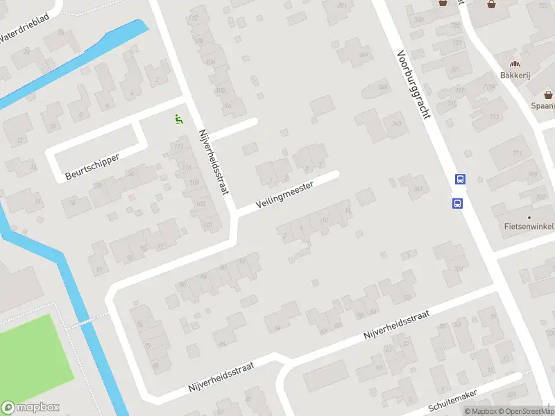 Ambulance met gepaste spoed naar de Veilingmeester in Oudkarspel