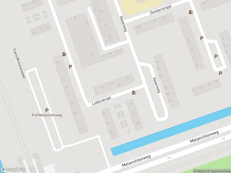 Ambulance met gepaste spoed naar de Loderstraat in Rotterdam