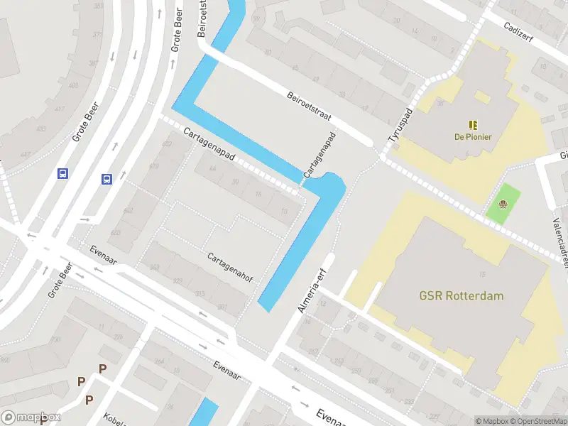 Ambulance met grote spoed naar de Cartagenapad in Rotterdam