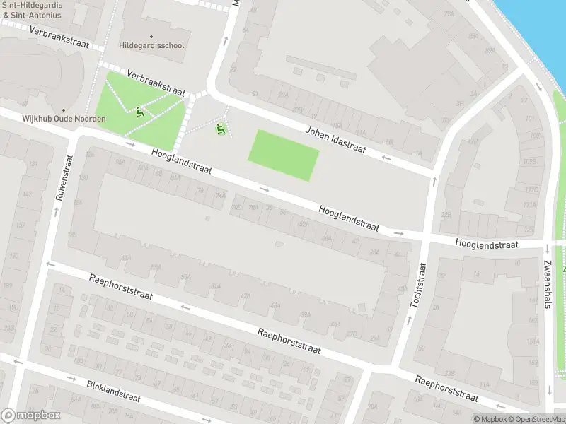 Ambulance met gepaste spoed naar de Hooglandstraat in Rotterdam