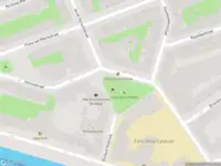 Ambulance met grote spoed naar de Jacob Obrechtplein in Amsterdam