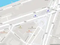 Ambulance met grote spoed naar de Brielselaan in Rotterdam