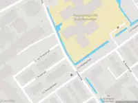 Ambulance met grote spoed naar de Zinkseweg in Spijkenisse