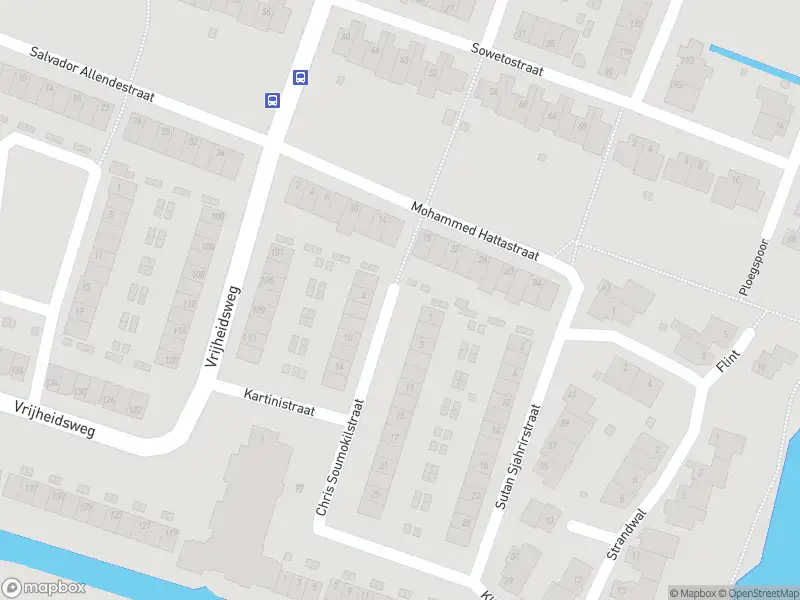 Ambulance met gepaste spoed naar de Chris Soumokilstraat in Haarlem