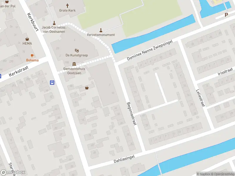 Ambulance met grote spoed naar de Begoniastraat in Oostzaan