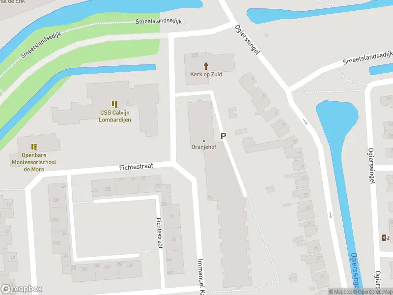 Ambulance met gepaste spoed naar de Immanuel Kantstraat in Rotterdam