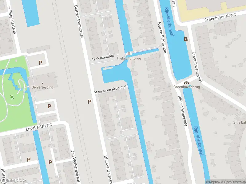 Ambulance met grote spoed naar de Maarse en Kroonhof in Leiden