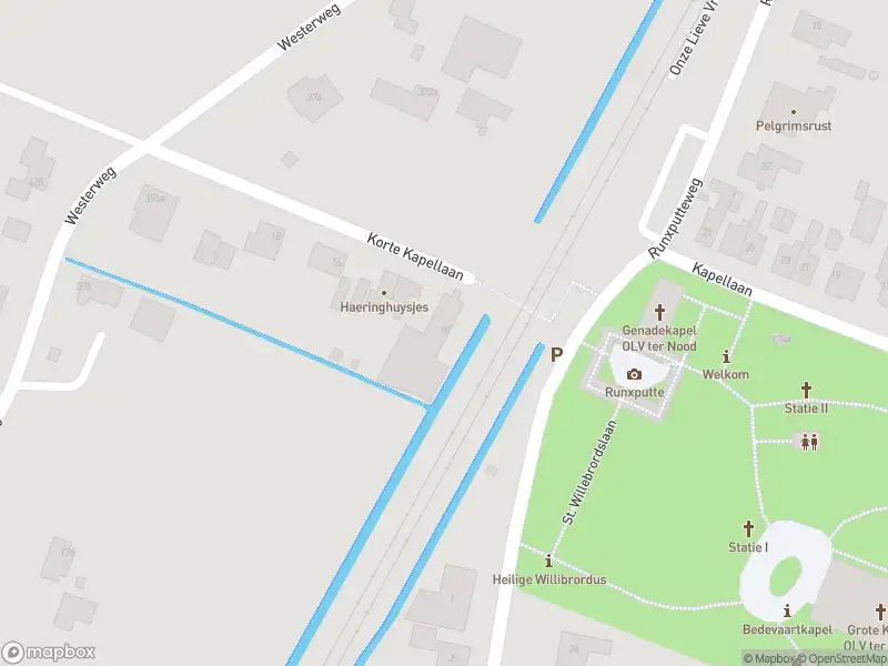 Ambulance met grote spoed naar de Korte Kapellaan in Heiloo