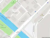 Brandweer met grote spoed naar de Boumaboulevard in Groningen vanwege afgaan automatisch brandalarm