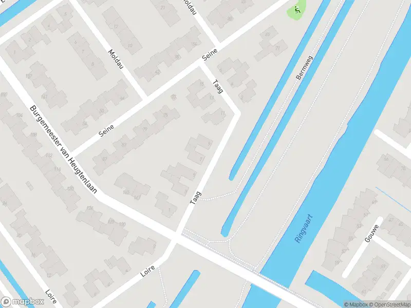 Ambulance met grote spoed naar de Taag in Nieuwerkerk aan den IJssel
