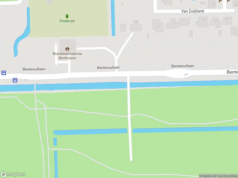 Traumahelikopter naar de Bentwoudlaan in Benthuizen