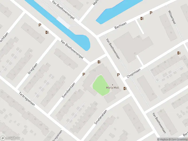 Ambulance met grote spoed naar de Van Beethovensingel in Rotterdam