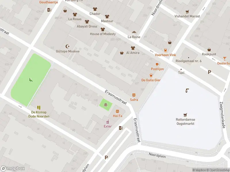 Ambulance met grote spoed naar de Erasmusstraat in Rotterdam