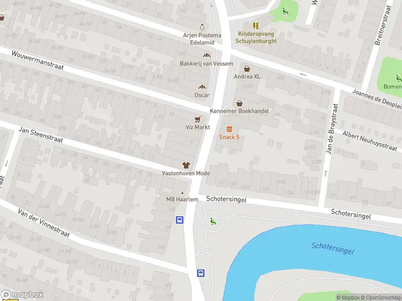 Ambulance met gepaste spoed naar de Van Ostadestraat in Haarlem