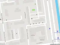 Ambulance met gepaste spoed naar de Albert van Raalteplein in Schiedam