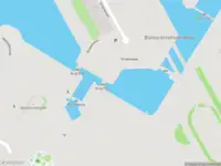 Ambulance met grote spoed naar de 's-Gravendijkdreef in Amsterdam