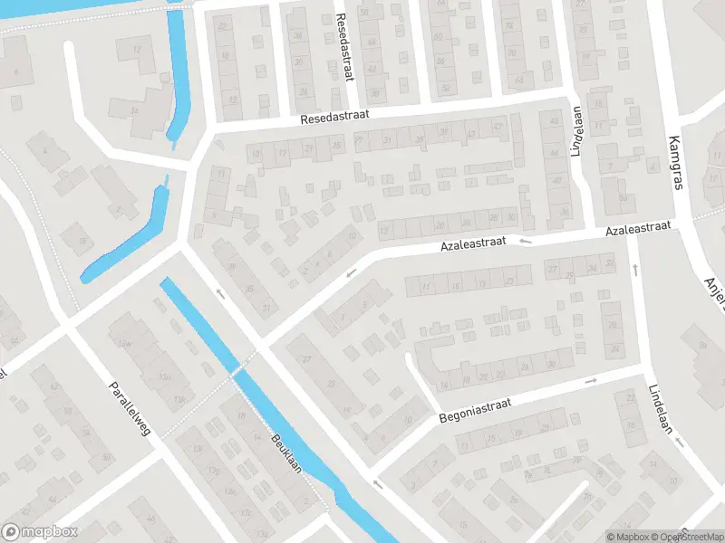 Brandweer met grote spoed naar de Azaleastraat in Alblasserdam
