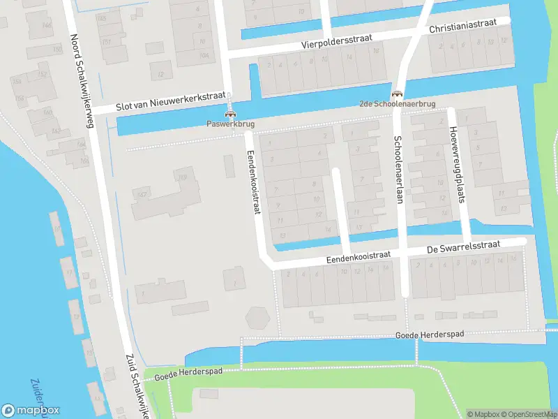 Ambulance met grote spoed naar de Eendenkooistraat in Haarlem