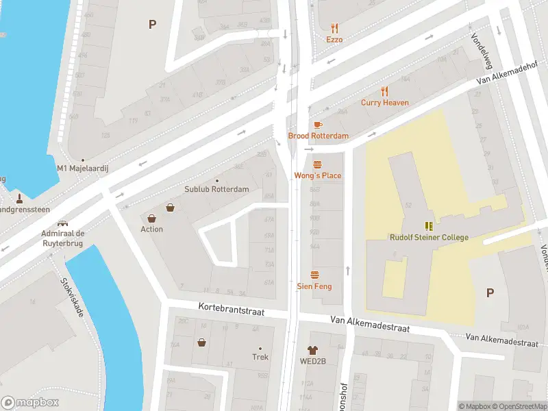 Ambulance met grote spoed naar de Jonker Fransstraat in Rotterdam