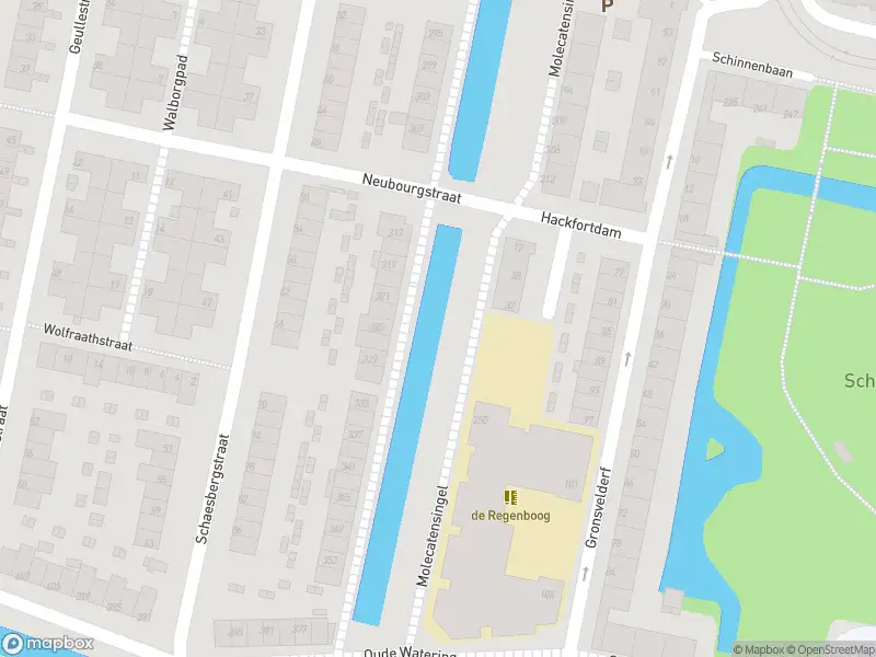 Ambulance met grote spoed naar de Molecatensingel in Rotterdam