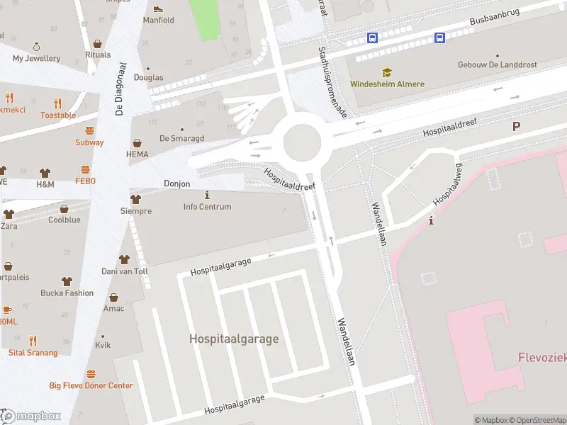 Politie naar de Hospitaalpromenade in Almere vanwege aanrijding met letsel