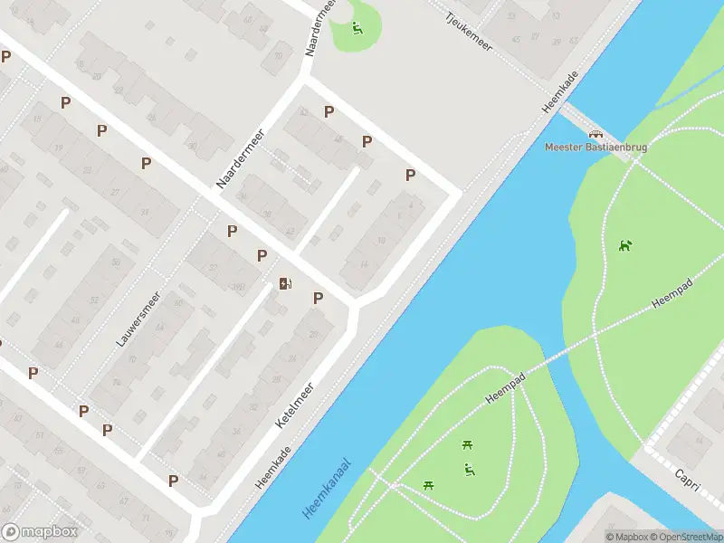 Ambulance met grote spoed naar de Ketelmeer in Zoetermeer