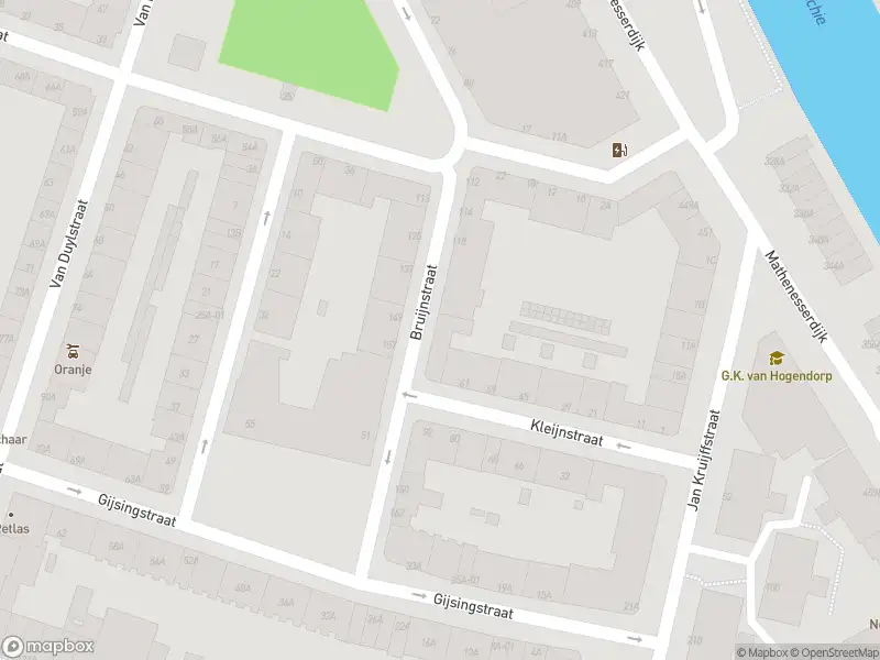 Ambulance met grote spoed naar de Bruijnstraat in Rotterdam