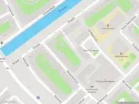 Ambulance met grote spoed naar de Zacharias Jansestraat in Amsterdam