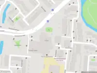 Ambulance met grote spoed naar de Vossebes in Leiden