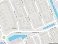Ambulance met gepaste spoed naar de Gerard Doustraat in Capelle aan den IJssel