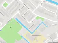 Ambulance met grote spoed naar de A.G.M. van der Hoevenstraat in Ter Aar