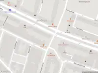 Ambulance met gepaste spoed naar de Schiedamseweg in Rotterdam