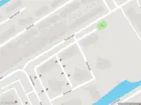 Ambulance met grote spoed naar de Fluiterlaan in Capelle aan den IJssel