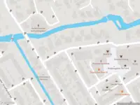 Ambulance met grote spoed naar de Adriaan Heijnisstraat in Nieuw-Lekkerland