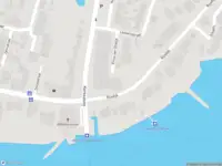 Ambulance met grote spoed naar de Prins van Oranje in Krimpen aan de Lek